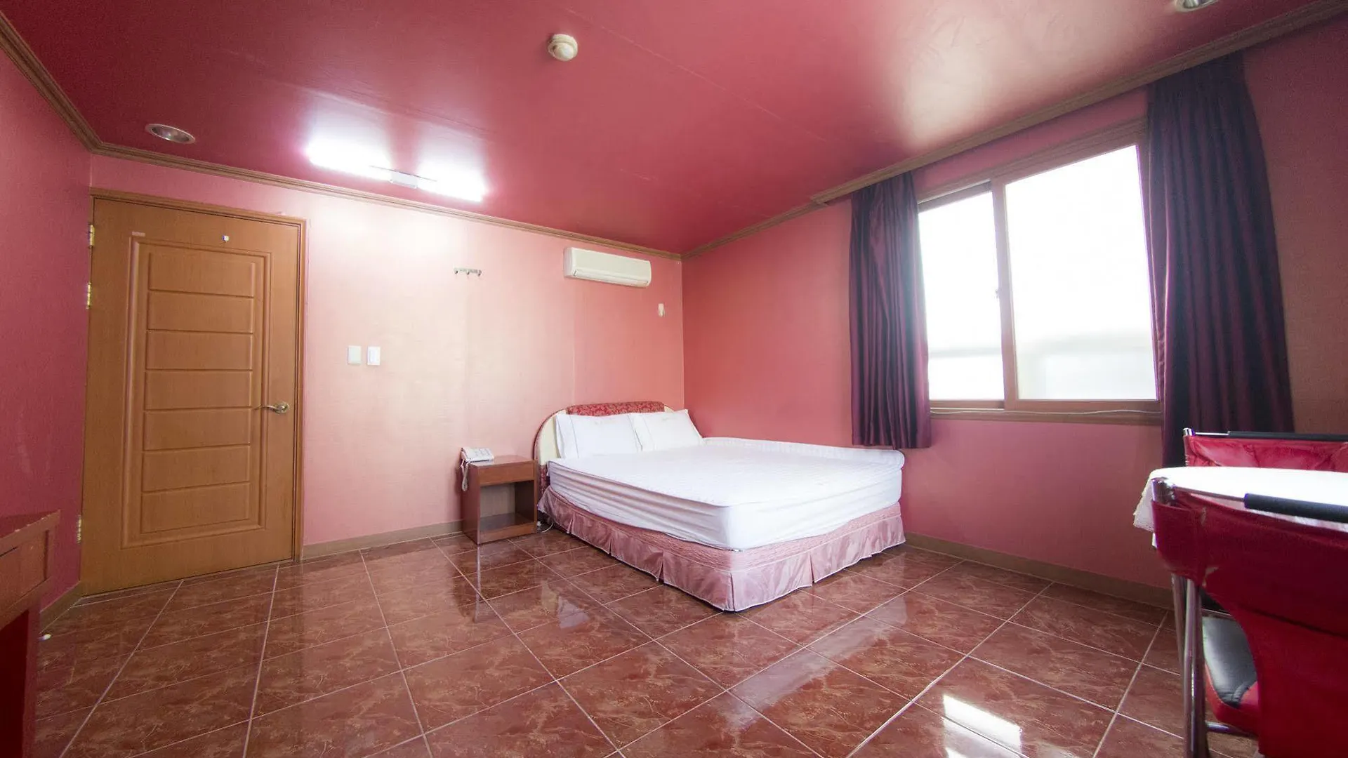 Busan Centum Motel 2*,